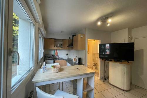 Apartamento Superbe Studio Gen�ve Tout �quip� Douane De Moillesulaz
