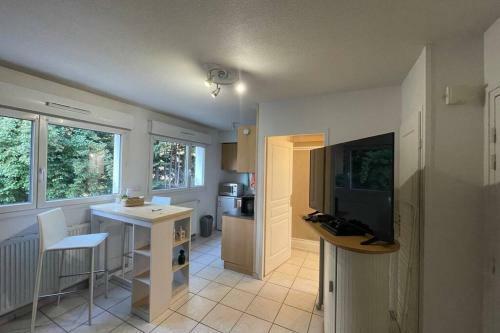 Apartamento Superbe Studio Gen�ve Tout �quip� Douane De Moillesulaz