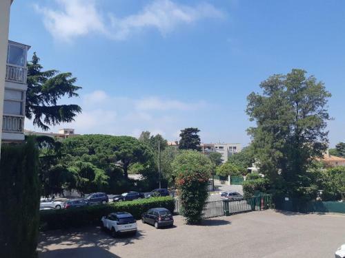 Apartamento Charmant Studio Type T1 Avec Parking /proche Plage