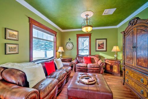 Spacious Montana Getaway, 35 Mi To Bridger Bowl!