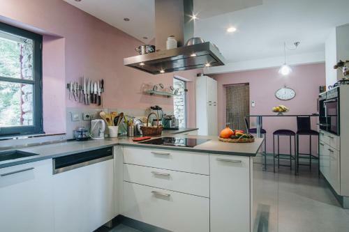 Maison Situ�e En Campagne Et Au Calme � Gordes