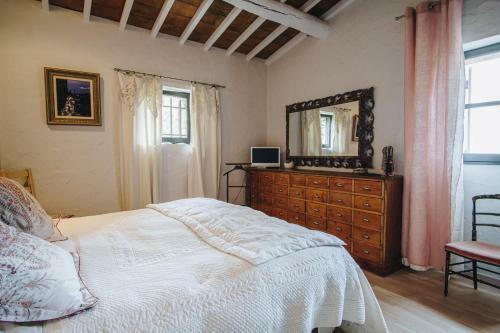 Maison Situ�e En Campagne Et Au Calme � Gordes