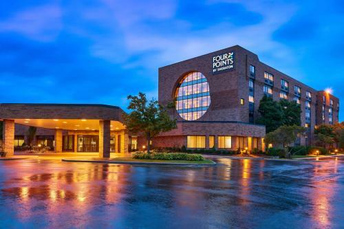 Hotel Four Points By Sheraton Milwaukee North Shore
