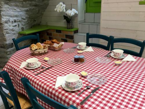 Bed & Breakfast La Maison Des Matignon 2