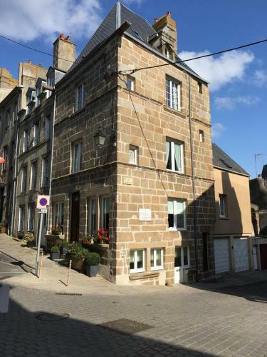 Bed & Breakfast La Maison Des Matignon 2