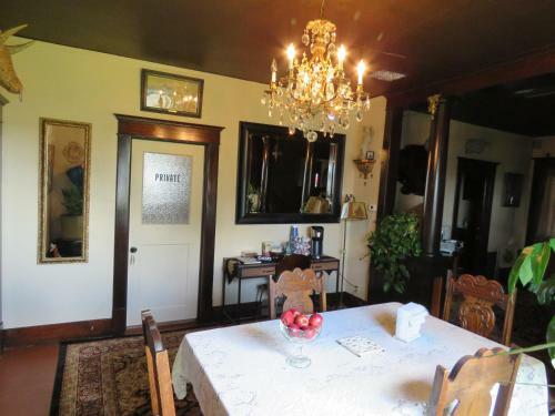 1912 Nostalgic Train Crew B&B