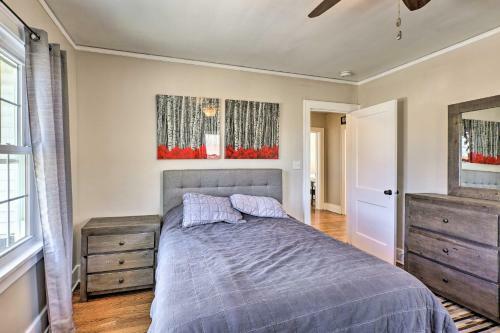 Luxe Omaha Home With Yard - 3 Mi To Downtown!