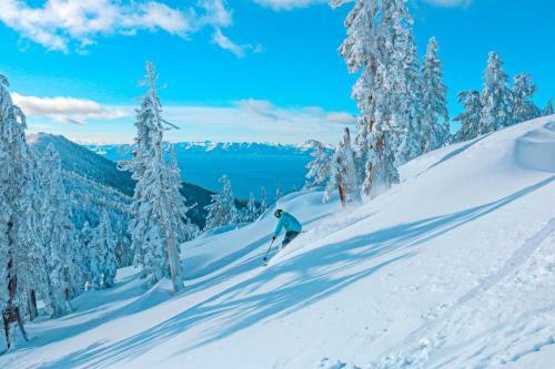 Tahome & Tahoe Place