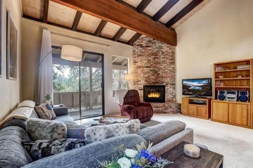 Mountain Shadows Chalet