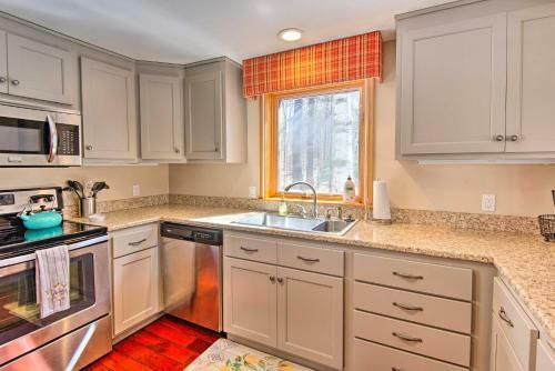 Wooded Waterfront Grantham Home Less Than 10 Mi To Ski!
