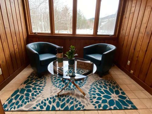 Indoor Fireplace 3 Min To Gunstock