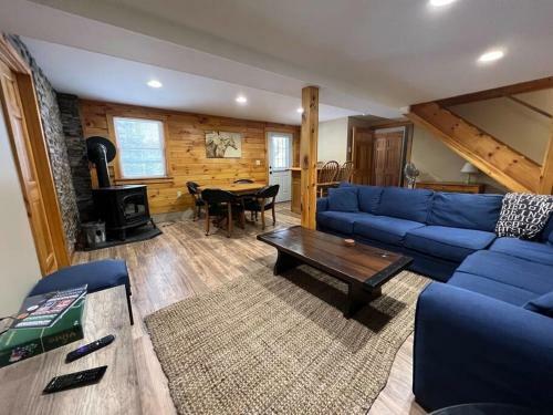 Pinewood Lodge Cozy Pet Friendly Log Cabin