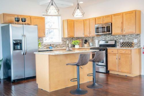 New Luxury Quiet Island Atlantic City Getaway