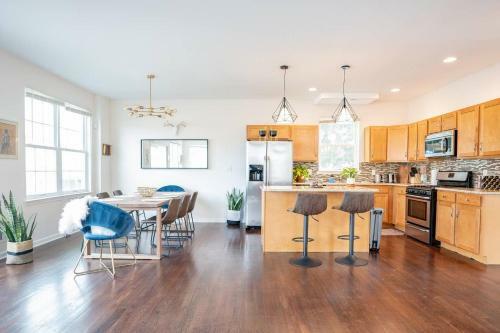 New Luxury Quiet Island Atlantic City Getaway