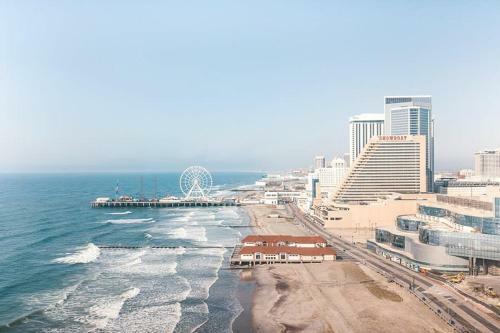 Apartamento Two Beachfront Stylish Cozysuites On The Boardwalk