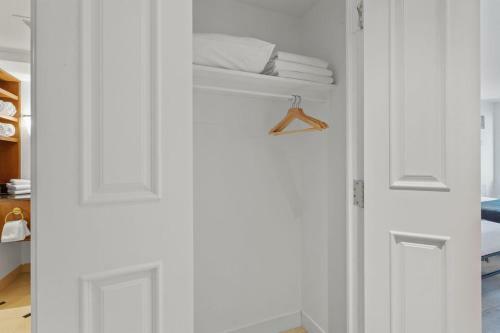 Apartamento Two Separate Stylish Ocean Front Condos By Cozysuites