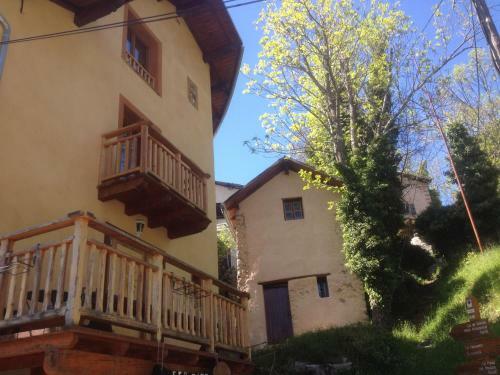 Posada Eco-h�tel Et Yourtes Du Mercantour