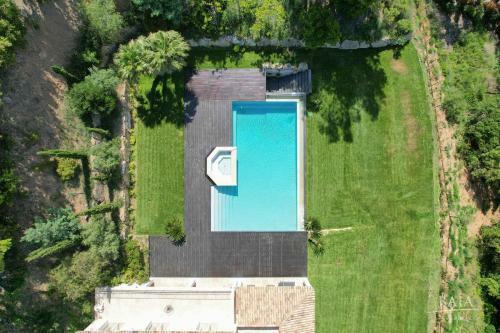 Luxury Villas At Grimaud
