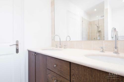 Luxury Villas At Grimaud