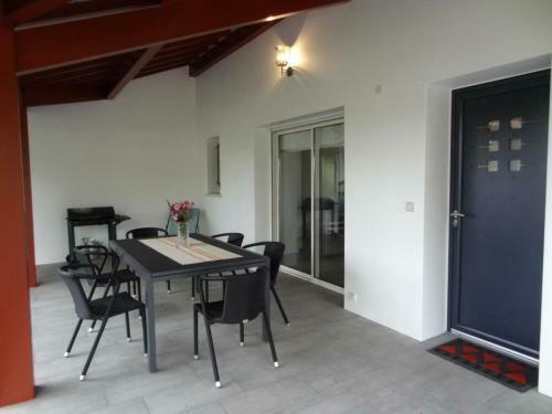 G�te Hasparren, 4 Pi�ces, 6 Personnes - Fr-1-384-334