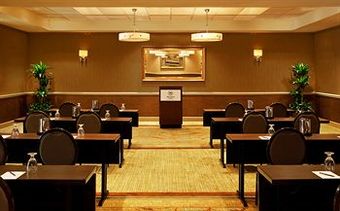 Hotel Sheraton Suites Old Town Alexandria