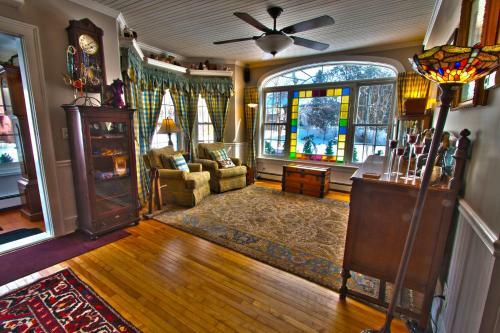 Phineas Swann Bed & Breakfast Inn