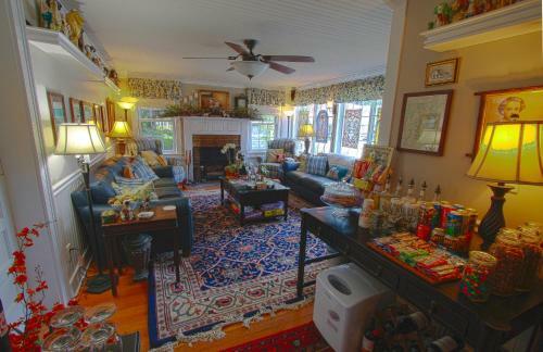 Phineas Swann Bed & Breakfast Inn