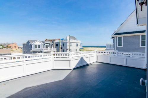 Ocean And Beach Views From Five Decks In Ortley Beach