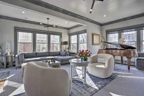 Modern Teaneck Home, 3 Mi To Riverside Plaza!