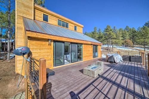 Contemporary Skiers Chalet With Mountain Views