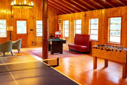 Corkins Lodge