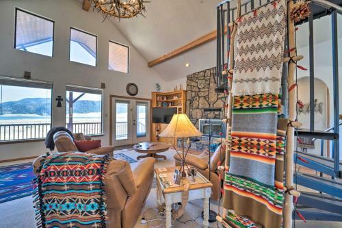 Hideaway With Sweeping Eagle Nest Lake Views!