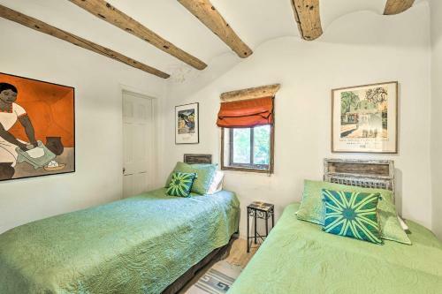 El Prado Home With Hot Tub, Panoramic Mtn Views