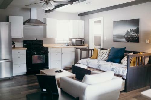 Pioneer Lodge 14