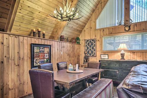Ski-in And Ski-out Red River Cabin With Mtn Views!