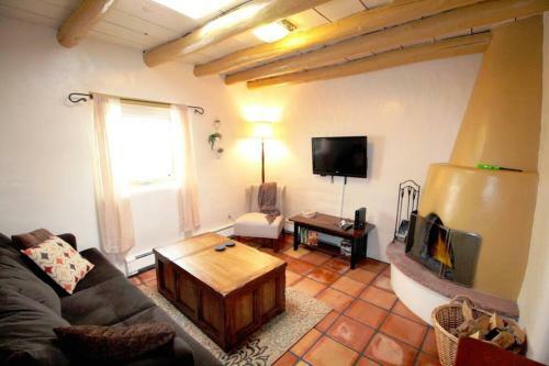 Charming Casita- Family Getaway