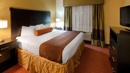 Hotel Best Western Mainland Inn & Suites