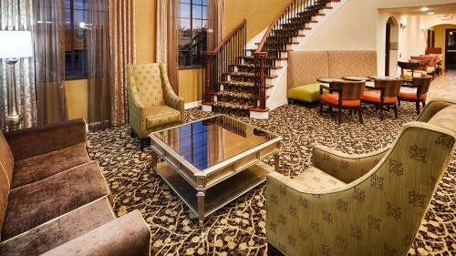 Hotel Best Western Mainland Inn & Suites