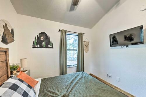 Renovated Cabin - 2 Mi To Grindstone Lake!