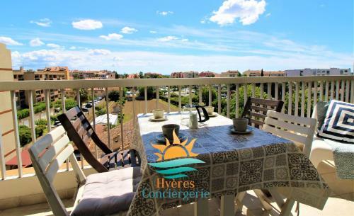 Apartamento Emplacement Id�al Spacieux Clim Centre Hy�res