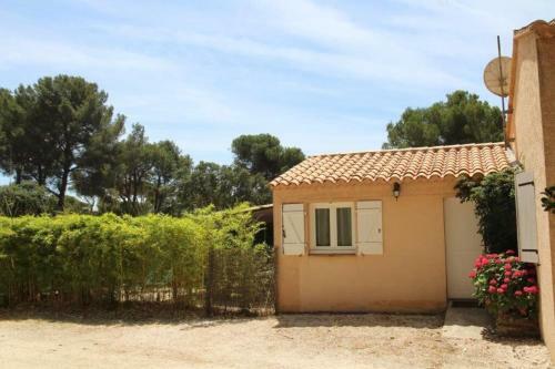Maisonnette Au C?ur Des Vignes Et � Deux Pas de La Mer