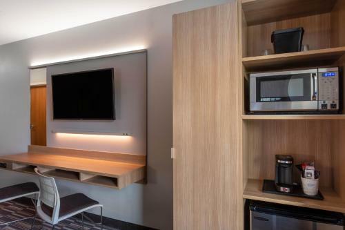 Hotel Microtel Inn & Suites By Wyndham Amsterdam