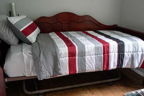 Apartamento Spacious & Comfy 5min To Downtown Royal Beds