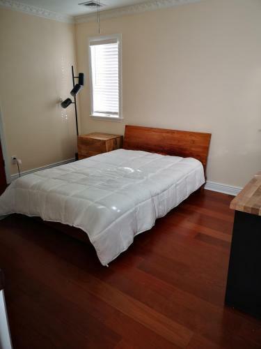 Den & Family Rm With 1 Bedroom