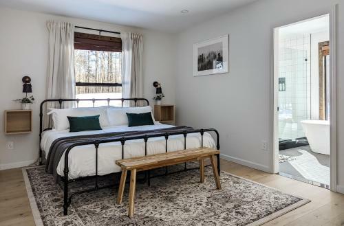 Acorn Bungalow - Luxury Cabin, Catskills, Windham Mountain, Hunter Mountain