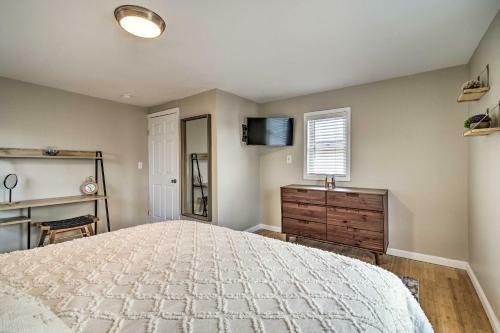 Cozy Finger Lakes Abode In Dtwn Canandaigua!