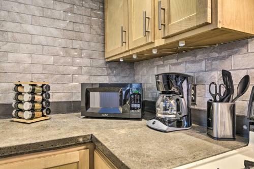 Cozy Finger Lakes Abode In Dtwn Canandaigua!