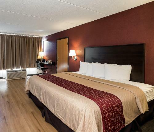 Posada Red Roof Inn Cortland