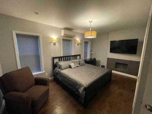 Halsey Manor: Luxurious 2-bedroom Apartment