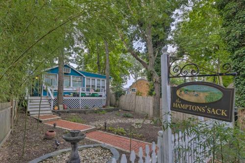 Bright And Colorful East Hampton Home With Patio!